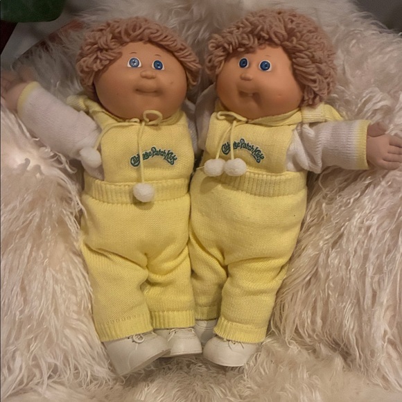 Cabbage Patch Kids Other - Rare Vintage Cabbage Patch Twins Yellow jumpers